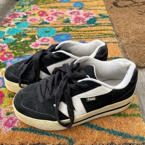 vintage Old Skool Vans!!